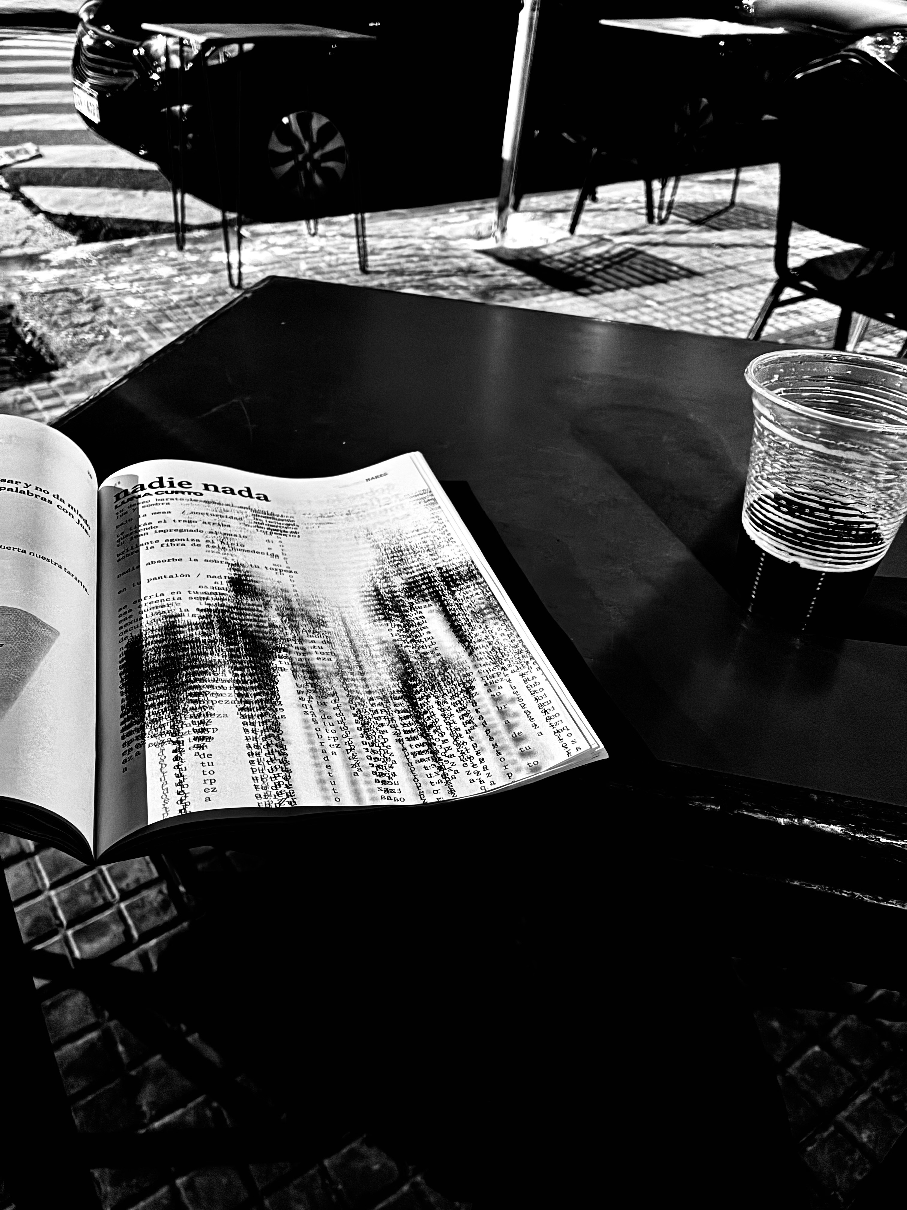 Nadie nada - Poesía visual Revista Minotauro 2026